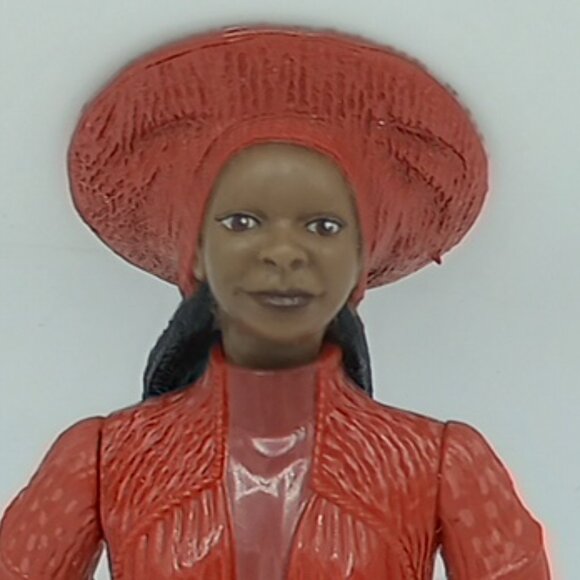 Vintage Star Trek Next Generation Guinan Figure 1993 - Picture 3 of 8